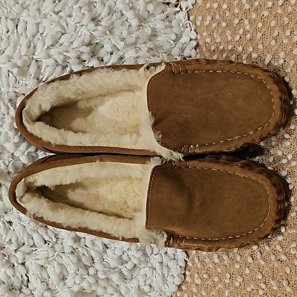 Parfeying Slippers - Picture 13 of 16